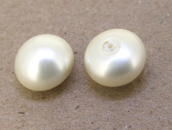 2pcs 16mmx12mm Candy  Shell South Seashell White Pearl Beads Charm Beads Coin Pearls Beads Jewelry Supplies For Your Ear /brooch