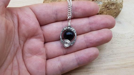 Minimalist Rainbow Obsidian Pendant. Reiki Jewelry Uk. Silver Plated Wire Wrapped Pendant. Oval Frame Necklace. 10mm Stone. C1