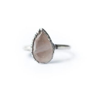 Rose Quartz ring | Organic stone stacking ring | Rose Quartz teardrop ring | Organic gemstone jewelry | Mineral stacking ring | Natural genuine Gemstone rings, simple unique handcrafted gemstone rings. #rings #jewelry #shopping #gift #handmade #fashion #style #affiliate #ad
