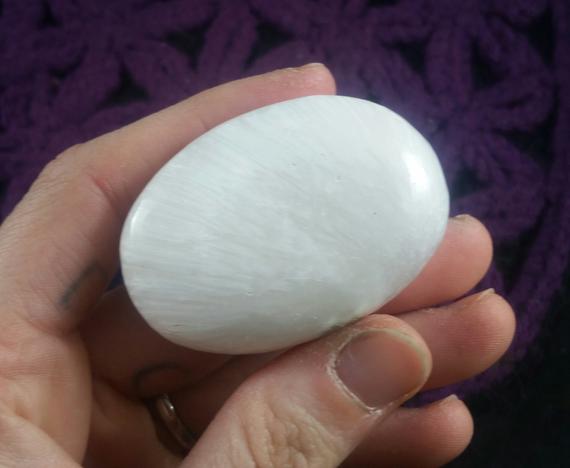 Scolecite Palmstone Crystal Polished Palm Stones Gallet Crystals Natural White Unique India
