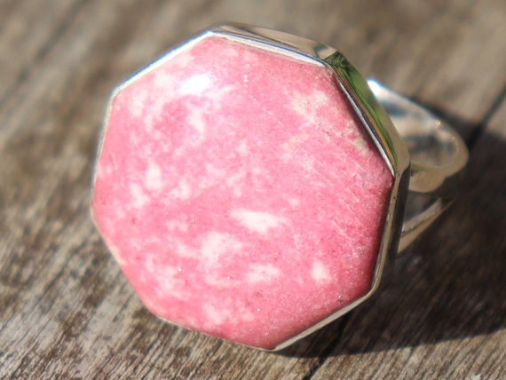 Thulite Ring, 925 Silver, Size 6.5, With Positive Healing Energy! Thulite Ring, 925 Silver, Size 6.5, With Positive Healing Energy!