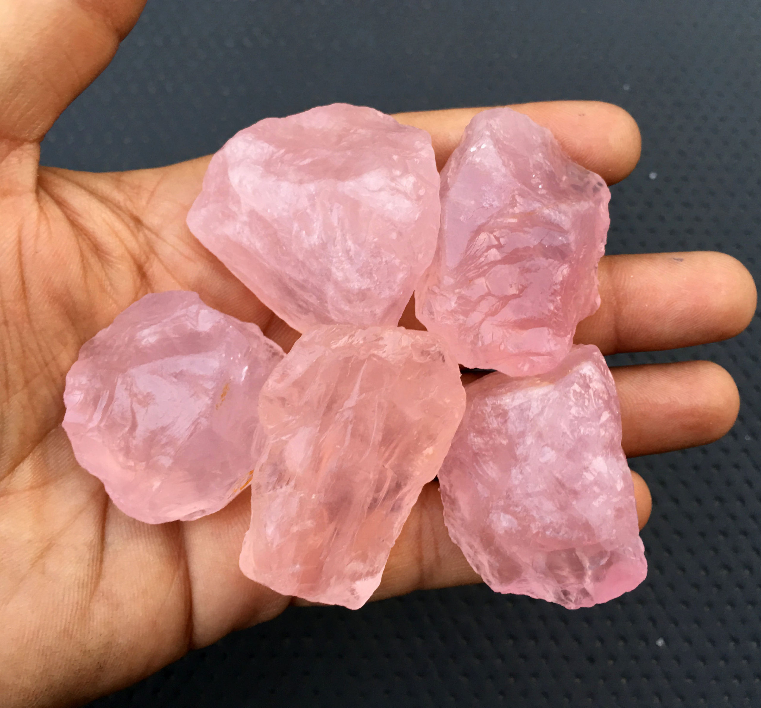 1 Pieces Rose Quartz Raw, Size 30-40 Mm Natural Rose Quartz Gemstone Unique Rough,quartz Crystal Rough, Natural Pink Gemstone Raw Wholesale