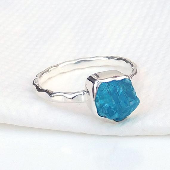Blue Apatite Ring, Natural Gemstone, Hammered Band Ring, Blue Gemstone Ring, Handmade Ring, Silver Jewelry, Christmas Gift, Made For Her