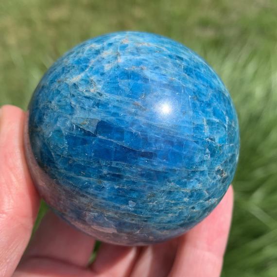 59mm Blue Apatite Sphere - Natural Crystal Ball - Polished Stone - Healing Crystal - Meditation Stone - Collectible - From Madagascar - 341g