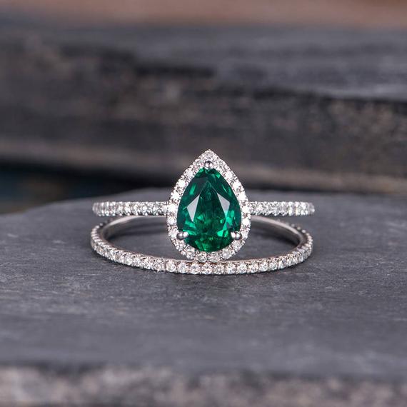 White Gold Lab Emerald Engagement Ring Set Bridal Sets Pear Shaped Diamond Halo Promise May Birthstone Women Anniversary Ring 2pcs