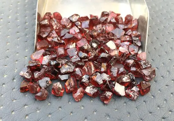 50 Piece Raw Garnet Crystal, Size 6-8 Mm Natural Red Garnet Gemstone Rough,january Birthstone Garnet Raw, Mozambique Garnet Rough Wholesale
