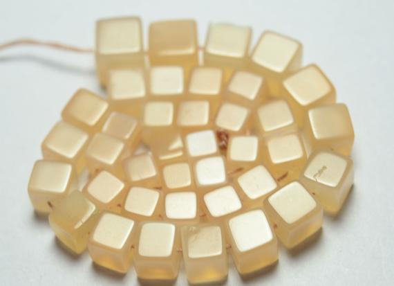 Natural Peach Moonstone Cubes 5x5mm To 6.5x6.5mm Smooth Cubes Gemstone Beads Superb Moonstone Beads - 8 Inches Strand No4138