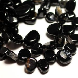 Shop Onyx Chip & Nugget Beads! Wire 39cm 42pc env – beads of stone – Onyx Black Chips 8-16mm | Natural genuine chip Onyx beads for beading and jewelry making.  #jewelry #beads #beadedjewelry #diyjewelry #jewelrymaking #beadstore #beading #affiliate #ad