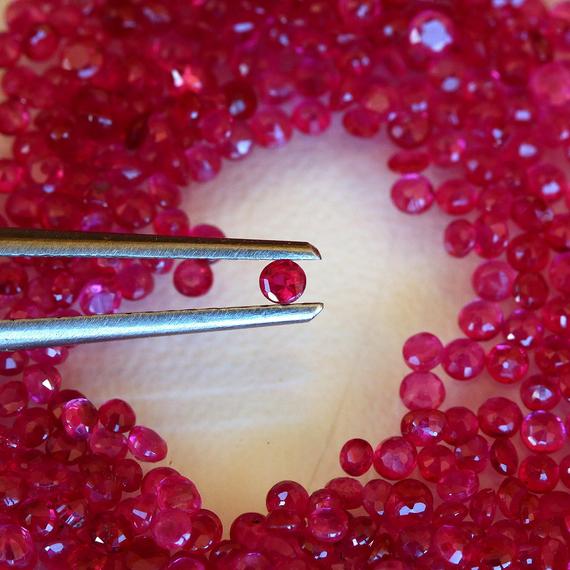 4 Pcs Round Cut Loose Ruby Stone 1.8mm Burma Ruby Loose Gemstone Purple Red Stone Gemstone Parcel Natural Stones