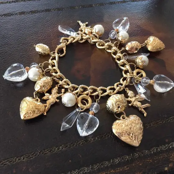 Vintage Chunky Gold Tone Plastic Crystal Faux Pearl Charm Bracelet