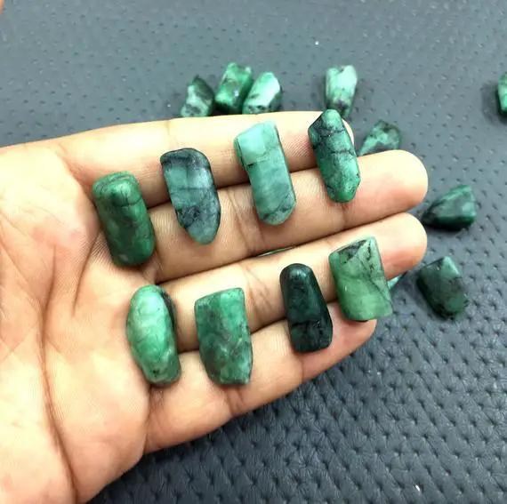 10 Pieces Natural Emerald Rough,untreated Rough Size 9x18-12x23 Emerald Rough,natural Green Emerald Gemstone,making Jewelry Rough Wholesale