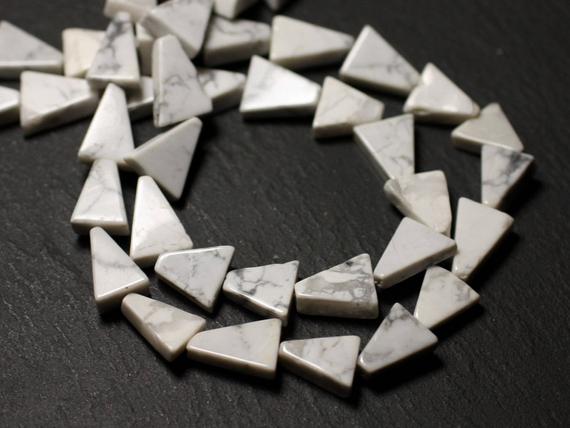 10pc - Perles De Pierre - Howlite Triangles 9-12mm - 8741140012196