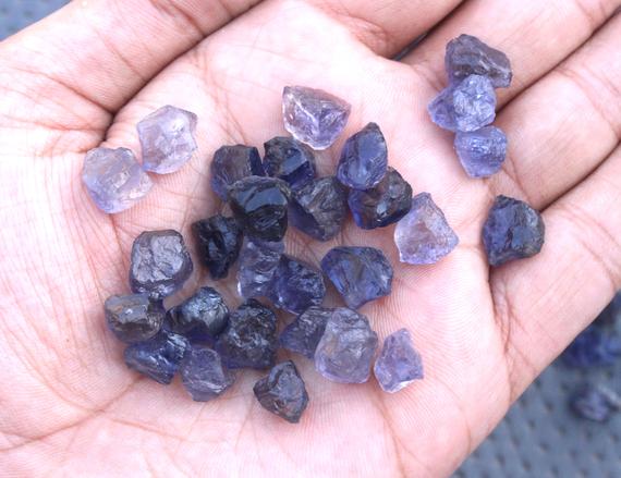 25 Piece Iolite Rough Stones From India Size 8-10 Mm Natural Raw & Natural Rocks Gemstone Crystal Genuine Iolite Stone Of Vision Creativity