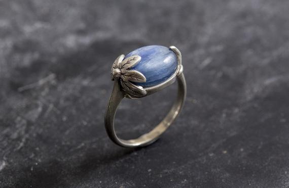 Leaf Ring, Blue Kyanite Ring, Natural Kyanite, Vintage Rings, Leaf Kyanite Ring, African Stone, Blue Ring, Solid Silver Ring, Kyanite