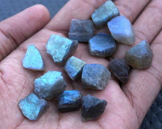 Beautiful 25 Pieces Rough Gemstone Size 8-10 Mm Labradorite Amazing Garden Stone Natural Rough Labradorite Gemstone Mineral Blue Flashy Raw