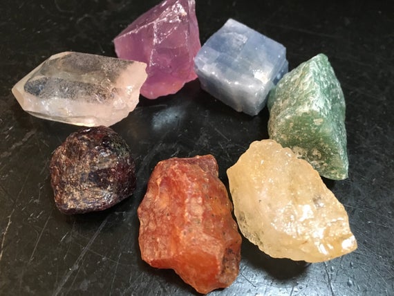 Seven Chakra Crystal Set - Raw 7 Chakra Set - Chakra Balancing & Cleansing Stones - Rough Chakra Gemstones - 7 Chakra Crystal Set