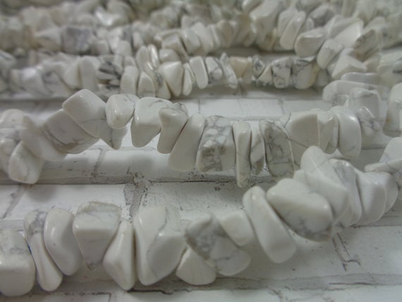 34in Strand White Magnesite Chip Beads 7-10x3-4mm Soft Edge Stone Chip Beads #s3412