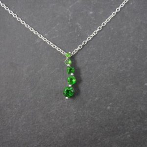 Shop Diopside Pendants! 90s Estate 10K Chrome Diopside Journey Pendant Necklace | Natural genuine Diopside pendants. Buy crystal jewelry, handmade handcrafted artisan jewelry for women.  Unique handmade gift ideas. #jewelry #beadedpendants #beadedjewelry #gift #shopping #handmadejewelry #fashion #style #product #pendants #affiliate #ad