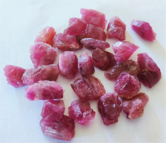 Pink Tourmaline Raw Stone, 10 / 25 Pc Lot Pink Tourmaline, Natural Pink Tourmaline Healing Crystal 8x10,10x12,12x15,15x20 Mm