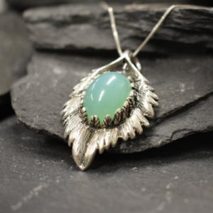 Shop Chrysoprase Necklaces! Chrysoprase Pendant, Natural Chrysoprase, Silver Leaf Pendant, Leaf Pendant, Vintage Pendant, Chrysoprase Necklace, 925 Silver, Chrysoprase | Natural genuine Chrysoprase necklaces. Buy crystal jewelry, handmade handcrafted artisan jewelry for women.  Unique handmade gift ideas. #jewelry #beadednecklaces #beadedjewelry #gift #shopping #handmadejewelry #fashion #style #product #necklaces #affiliate #ad