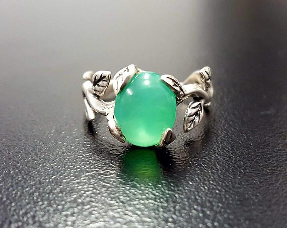 Green Flower Ring, Chrysoprase Ring, Natural Chrysoprase, May Ring, Silver Leaf Ring, May Birthstone, Green Leaf Ring, Green Vintage Ring