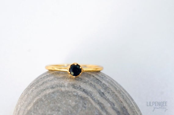 3mm Black Onyx Gold Ring. Hexagon Ring Gold Vermeil Dainty Ring Geometric Stacking Ring Black Gem Hexagon Ring