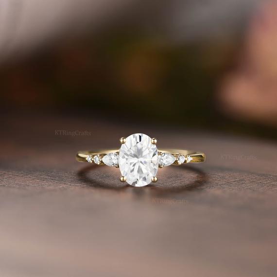 Oval White Sapphire Engagement Ring,vintage White Sapphire Ring,seven Stone Ring,solid Yellow Gold Ring,handmade Jewelry,delicate Ring
