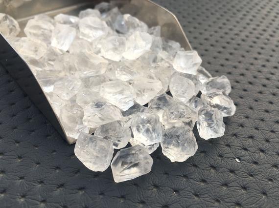 25 Pieces Rough Size 12-14 Mm Crystal, Untreated Natural Clear Quartz Gemstone Raw,rough Clear Quartz,transparent Clear Raw Gemstone Crystal