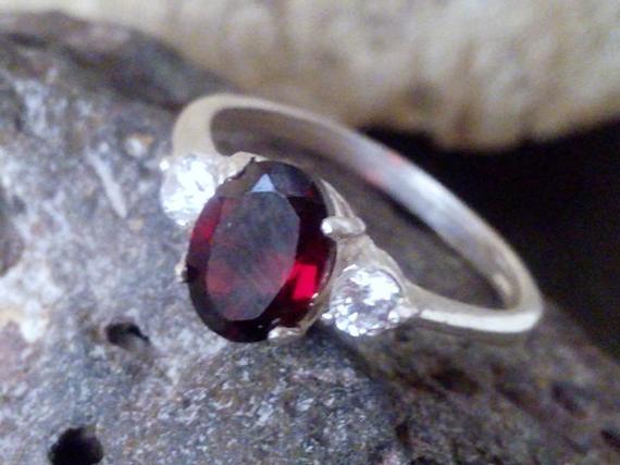 January Birthstone Ring, Triple Garnet Ring Red Engagement Ring, Alternative Ring, Wedding Gift, Gift For Her