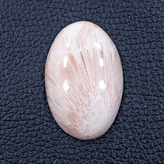 Super Fine Oval Shape Scolecite Gemstone 26*40 Mm Beautiful Scolecite 46 Cts Semi Precious Ornamental Gemstone Scolecite Flat Back Cabochon