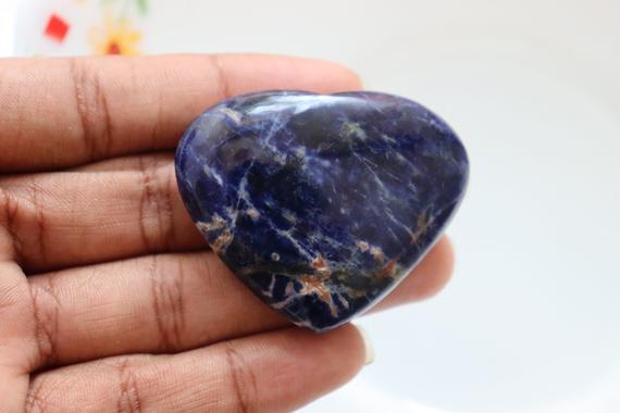 Sodalite Heart Stone - Heart Stone Sodalite - Throat Chakra Stone Healing Crystals And Stones Calming Crystal Dimensions-45x55x12mm Wt-38gm.