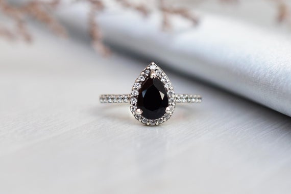 Antique Black Onyx Engagement Ring, Black Onyx Art Deco Engagement Ring, Unique Black Stone Engagement Ring Set, Black Stone Bridal Ring Set