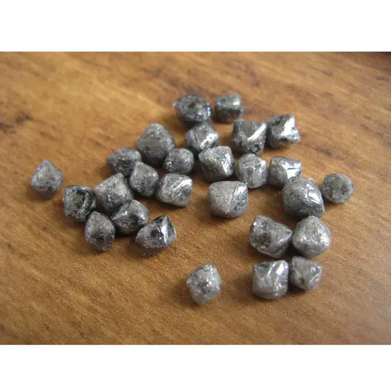 1 Piece 4mm/5mm/6mm/7mm Natural Grey Octahedron Crystal Diamond, Raw Rough Diamond Uncut Earth Mined Diamond Crystal Loose, D32