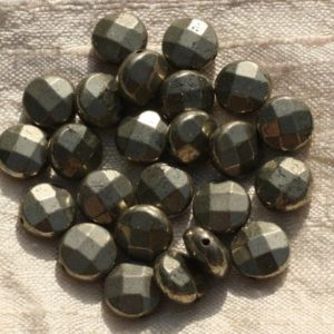Shop Pyrite Faceted Beads! Fil 39cm 37pc env – Perles de Pierre – Pyrite Palets Facettés 10mm | Natural genuine faceted Pyrite beads for beading and jewelry making.  #jewelry #beads #beadedjewelry #diyjewelry #jewelrymaking #beadstore #beading #affiliate #ad