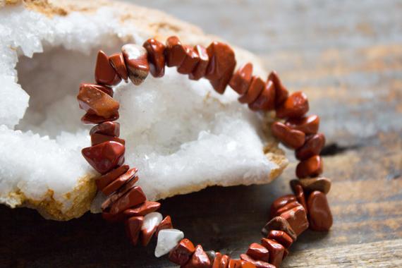 Red Jasper Chipstone Bracelet Red Jasper Bangle Crystal Healing Bracelet Jasper Stone Zodiac Birthday Gift May Taurus Gemini