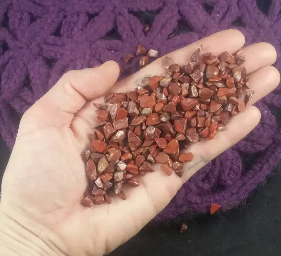 50g Red Jasper Tumbled Chips Stones Polished Crystals Small Tiny Chips Pebbles Bulk Gridding Parcel Wholesale Xs Roller Ball Vial