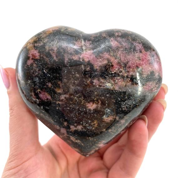 Rhodonite Heart, Crystal Heart, Rhodonite Palm Stone, Rhodonite Palmstone, Polished Rhodonite
