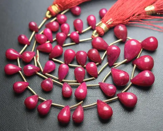 8 Inch Strand,22 Stones,finist Quality,natural Dyed Ruby Smooth Drops Shaped Briolettes. 7-12mm