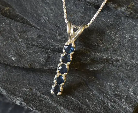 Sapphire Pendant, Natural Sapphire, September Birthstone, Vintage Pendant, Layering Necklace, Blue Pendant, Sapphire Necklace, 925 Silver