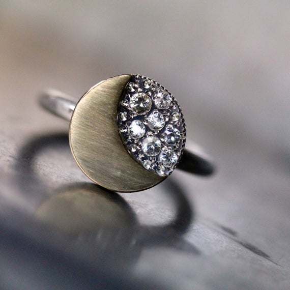 Moon And Stars Engagement Ring 14k Yellow Gold Silver 7 Sparkly White Sapphires Crescent Moon Romantic Lunar Bridal Band - Sternschnuppe Moon And Stars Engagement Ring 14k Yellow Gold Silver 7 Sparkly White Sapphires Crescent Moon Romantic Lunar Bridal Band - Sternschnuppe