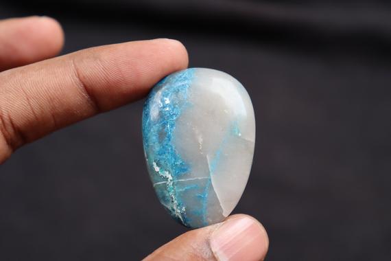 Natural Shattuckite Azurite Mini Palm Stone, Azurite Palm Stone Shattuckite Azurite Stone For Jewelry, Healing Stones, Christmas Gift.
