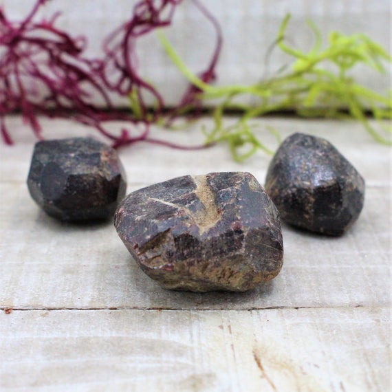 Raw Garnet Natural Rough Stones
