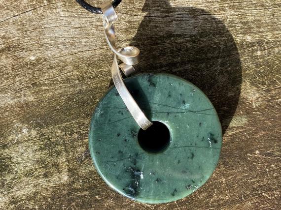 Jade Healing Stone Necklace With Positive Energy!