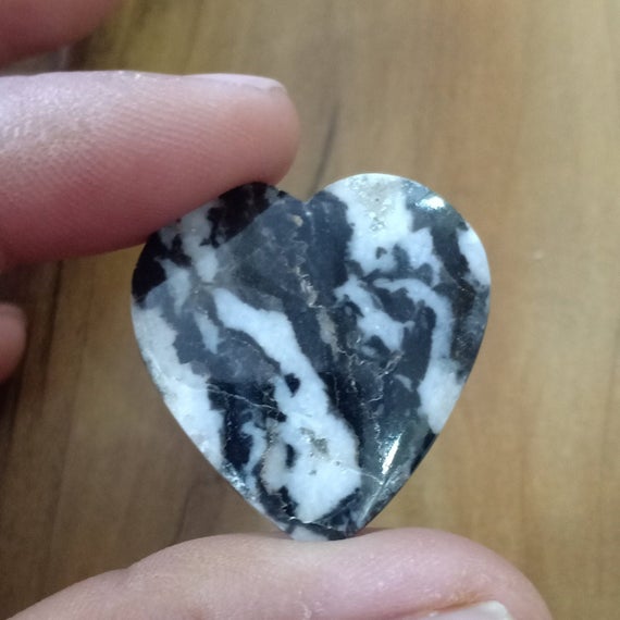 Natural Zebra Jasper 29 Mm Heart Shape Genvinue Gemstone Beautiful Colour Gemstone Jewllery Stone