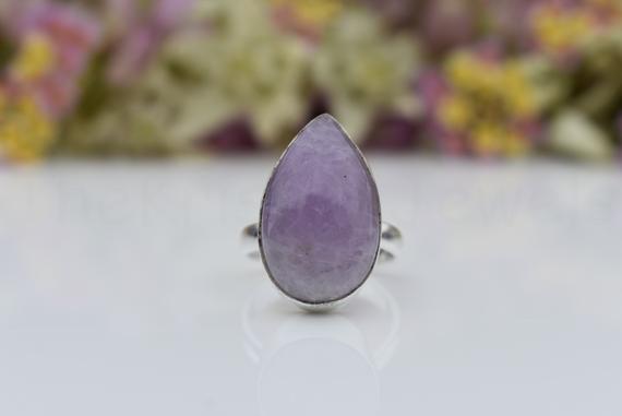 Pink Kunzite Ring, Sterling Silver Ring, Pear Stone Ring, Statement Ring, Cabochon Gemstone, Simple Band Ring, Natural Gemstone, Sale