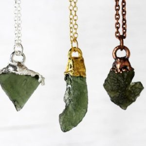 Moldavite Necklace – Green Tektite Pendant – Copper Necklace – Collector Gift – Green Crystal | Natural genuine Moldavite necklaces. Buy crystal jewelry, handmade handcrafted artisan jewelry for women.  Unique handmade gift ideas. #jewelry #beadednecklaces #beadedjewelry #gift #shopping #handmadejewelry #fashion #style #product #necklaces #affiliate #ad