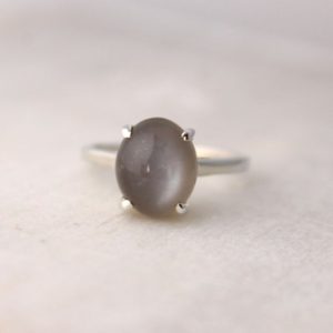 Shop Moonstone Rings! Grey moonstone 925 Handmade Silver ring-Simple Moonstone Solitaire Ring-Moonstone Cabochon Ring-June Birthstone Ring-Vintage moonstone Ring | Natural genuine Moonstone rings, simple unique handcrafted gemstone rings. #rings #jewelry #shopping #gift #handmade #fashion #style #affiliate #ad