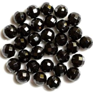 Shop Onyx Faceted Beads! Wire 39cm 48pc env – stone beads – Black Onyx faceted 8mm balls | Natural genuine faceted Onyx beads for beading and jewelry making.  #jewelry #beads #beadedjewelry #diyjewelry #jewelrymaking #beadstore #beading #affiliate #ad