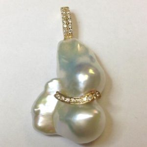 Shop Pearl Pendants! Natural Freshwater Pearl Pendant in 14K Yellow Gold!! | Natural genuine Pearl pendants. Buy crystal jewelry, handmade handcrafted artisan jewelry for women.  Unique handmade gift ideas. #jewelry #beadedpendants #beadedjewelry #gift #shopping #handmadejewelry #fashion #style #product #pendants #affiliate #ad