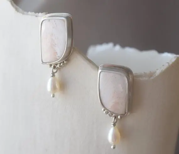 Scolecite And Pearl In Silver Earrings